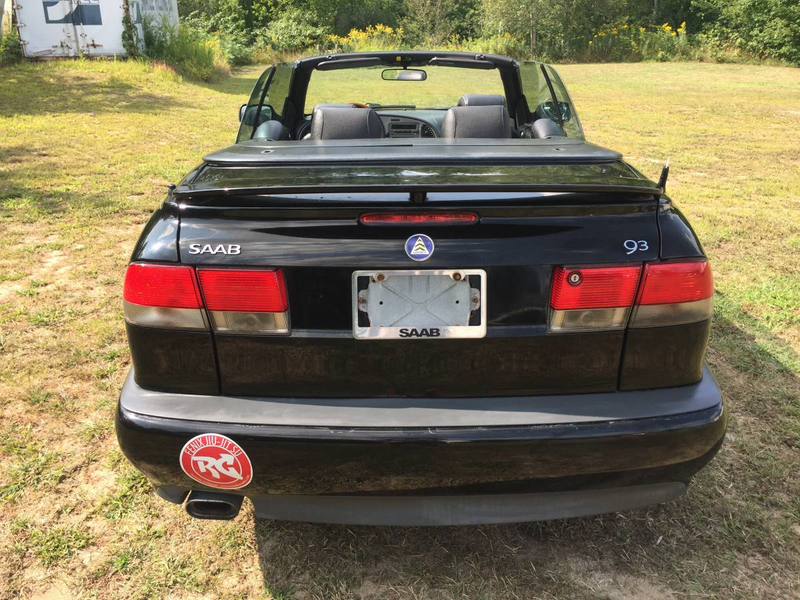 Illustration for article titled For $2,200, Would You Buy This Friggin’ 2001 Saab 9-3 Viggen?